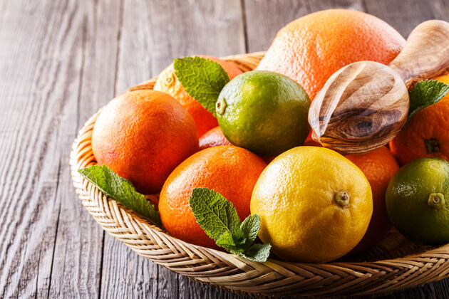 新鲜什锦新鲜柑橘类水果柑橘静止的混合