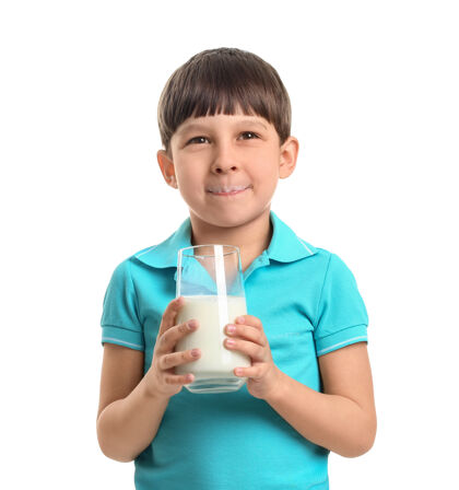 可爱小男孩 白色的牛奶早餐健康自然