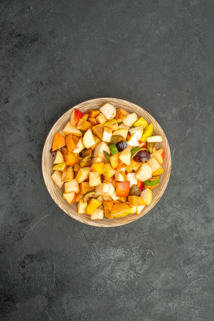 一餐新鲜水果切片水果沙拉俯视图美食晚餐水果