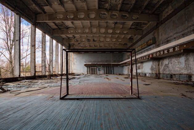 乌克兰普里皮亚特废弃的体育馆景观危险事故