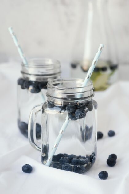 天然美味的蓝莓饮料蓝莓果汁分类