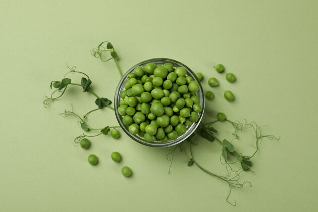 配料绿色豌豆籽碗成熟豆类种子