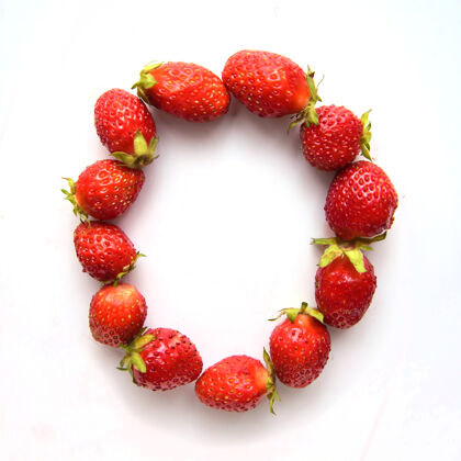 阴影白底红鲜草莓英文字母表的字母o新鲜英语安排