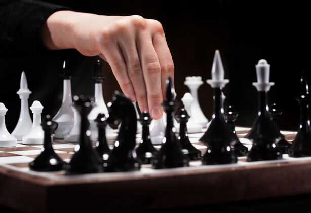 运动在黑暗中下棋挑战策略成功