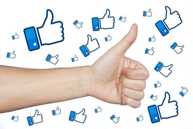 大拇指高加索男人举起大拇指表示喜欢或赞同手指男人社交媒体