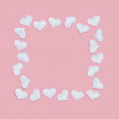 日情人节相框从白色的心形到粉色购物庆祝心