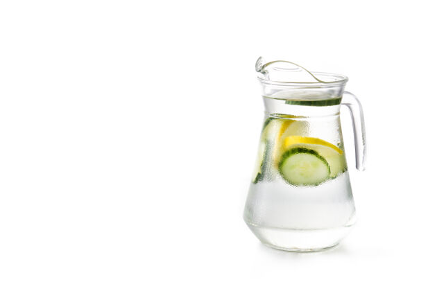 玻璃时髦的水或水黄瓜和柠檬在罐子隔离薄荷透明香料