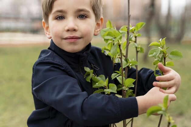 土壤孩子喜欢种树工具园艺自然