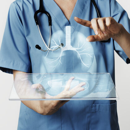 健康医生使用全息透明片医疗技术医学实验室全息图肺部