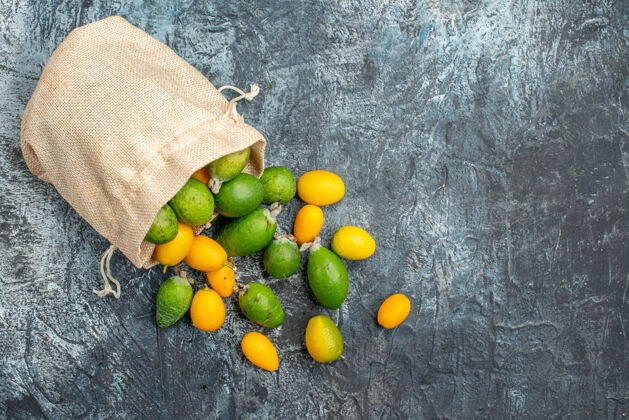 食物新鲜的金橘里面和外面都是一个白色的小袋子健康外面农产品
