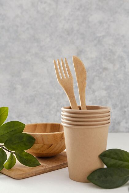 可持续发展带餐具的木板碗木制餐具环保