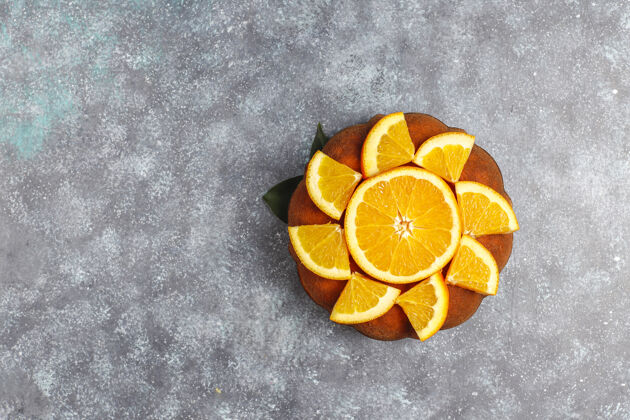 黄色自制水果蛋糕素食甜点葡萄柚