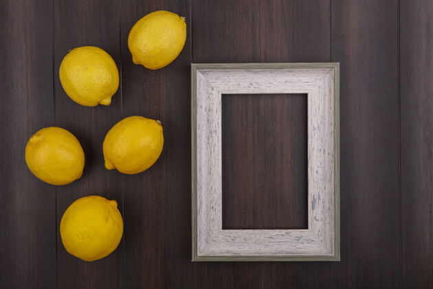 水果顶视图复制空间与木制背景灰色框架柠檬复制新鲜顶部