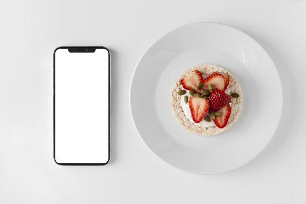 卡路里美味健康的零食和智能手机早餐小吃营养