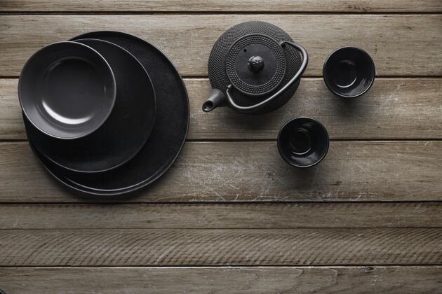 餐具茶壶和餐具的顶视图餐具平铺平面