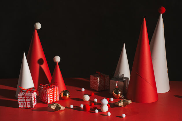 背景创意圣诞树红色背景纸手工制作房子圣诞节