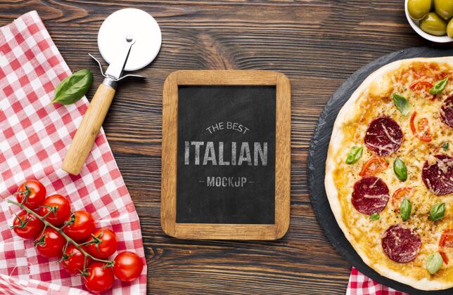 饮食意大利食物模型与比萨饼和西红柿食品布局美味